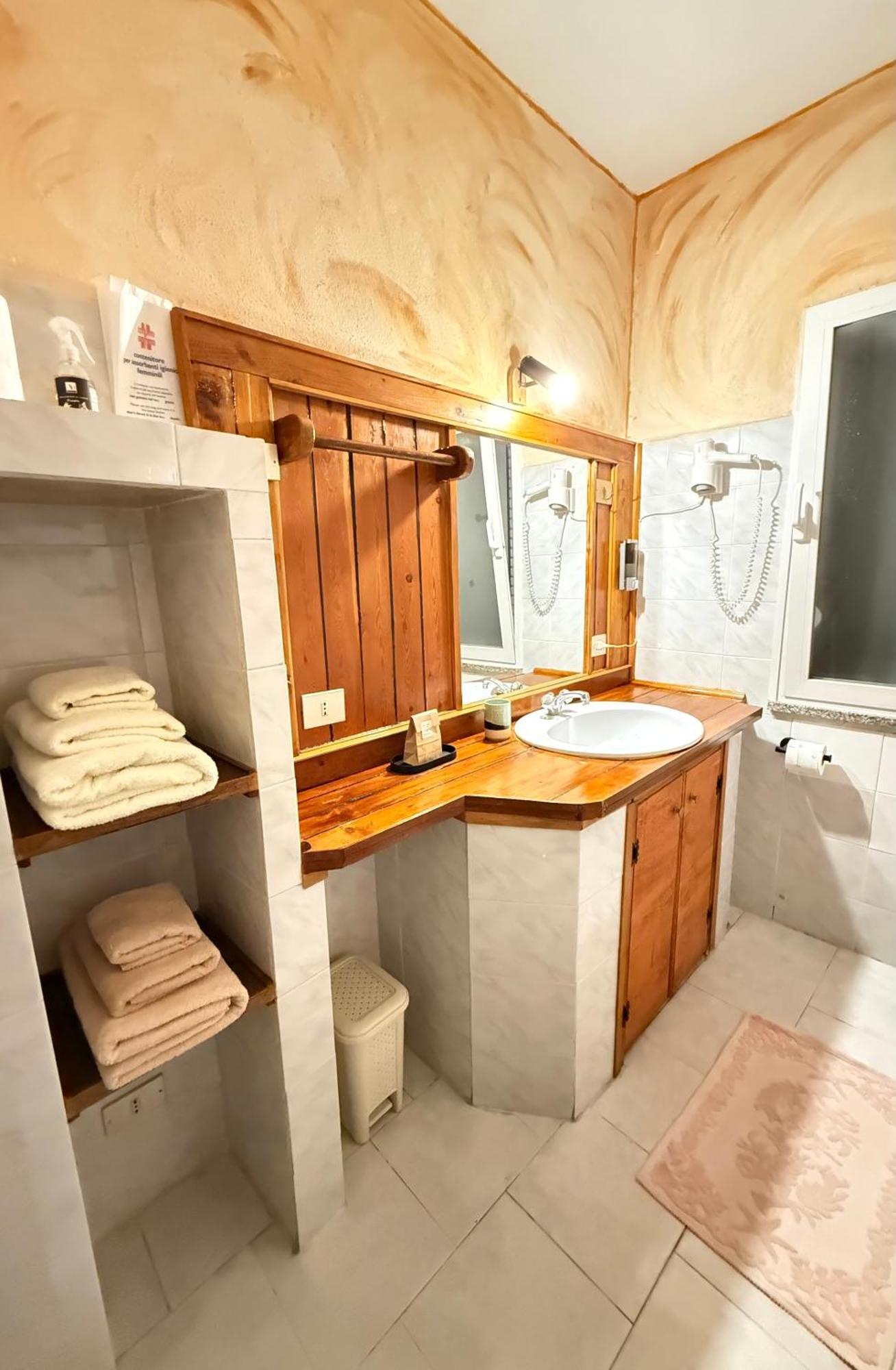 B&B Sa Bèrtula La Maddalena  Esterno foto